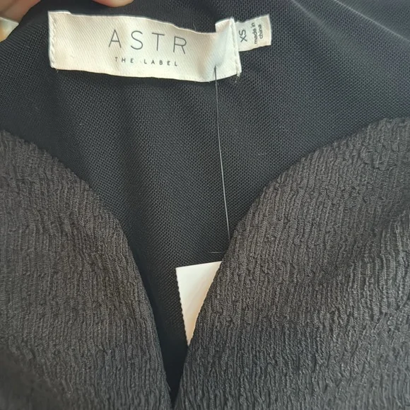 ASTR Black Textured Top - Picture 2 of 4